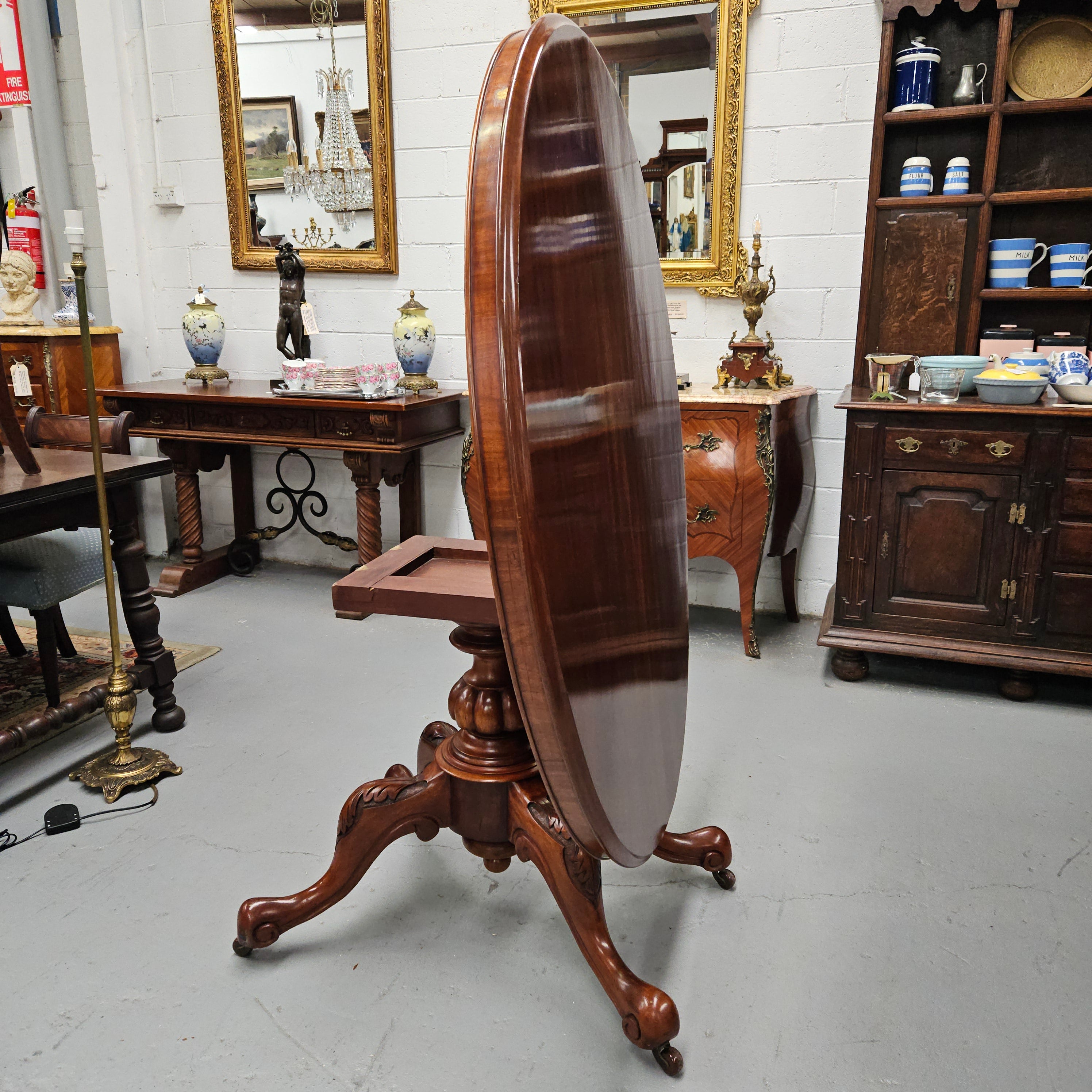 Victorian Oval Mahogany Loo Table | Antique & Vintage | Moonee Ponds Antiques | Australia Wide Delivery