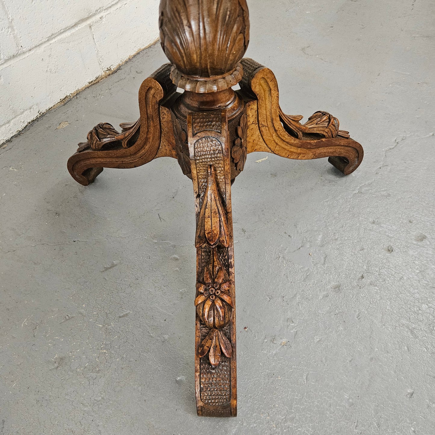 Antique Victorian Inlaid Tilt Top Occasional Table