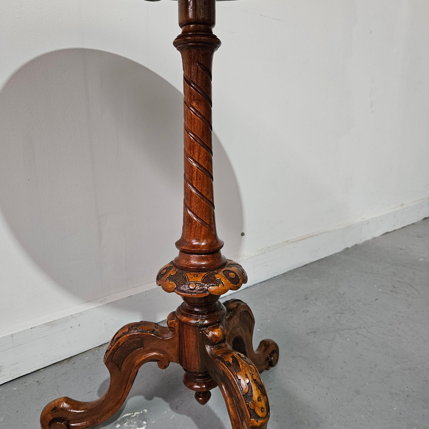 Victorian Floral Inlaid Occasional Table