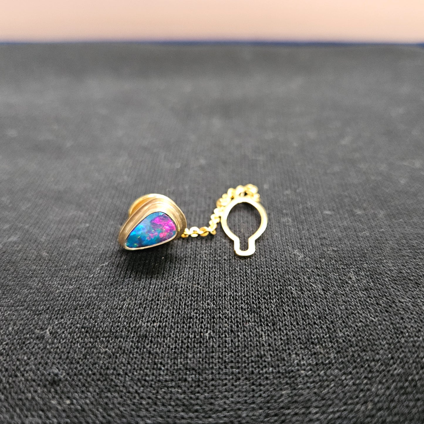 Vintage Black Opal & 9ct. Gold Tie Pin