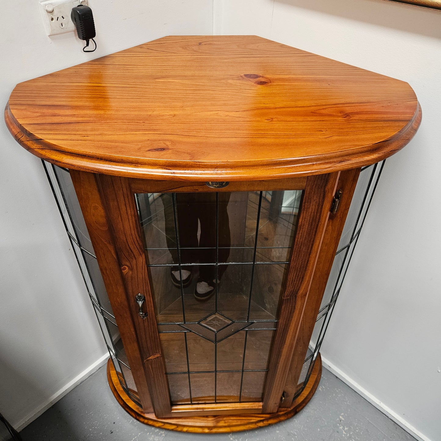 Reproduction Lead Light Corner Cabinet