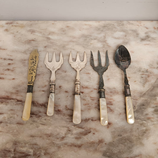 Assorted Mother Of Pearl & Silver Plate Cutlery (5 Items)