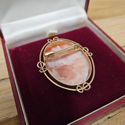 Beautiful Vintage Cameo Set In An Attractive (9 carat) Gold Frame