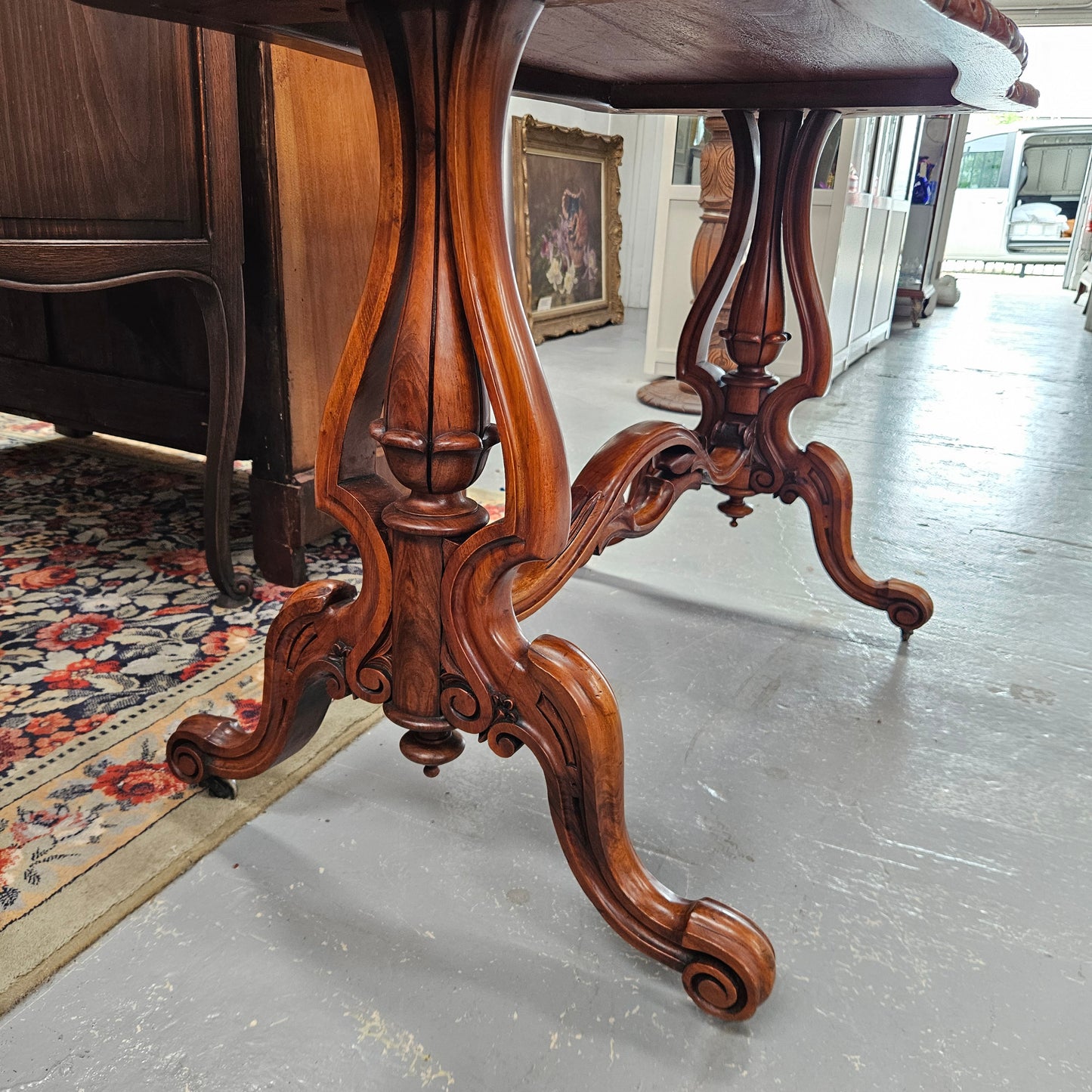 Stunning Victorian Figured Walnut Occasional/Side Table Circ 1860's