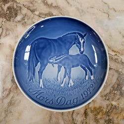 Vintage Copenhagen Mothers Day 1972 Plate | Antique & Vintage | Moonee Ponds Antiques | Australia Wide Delivery
