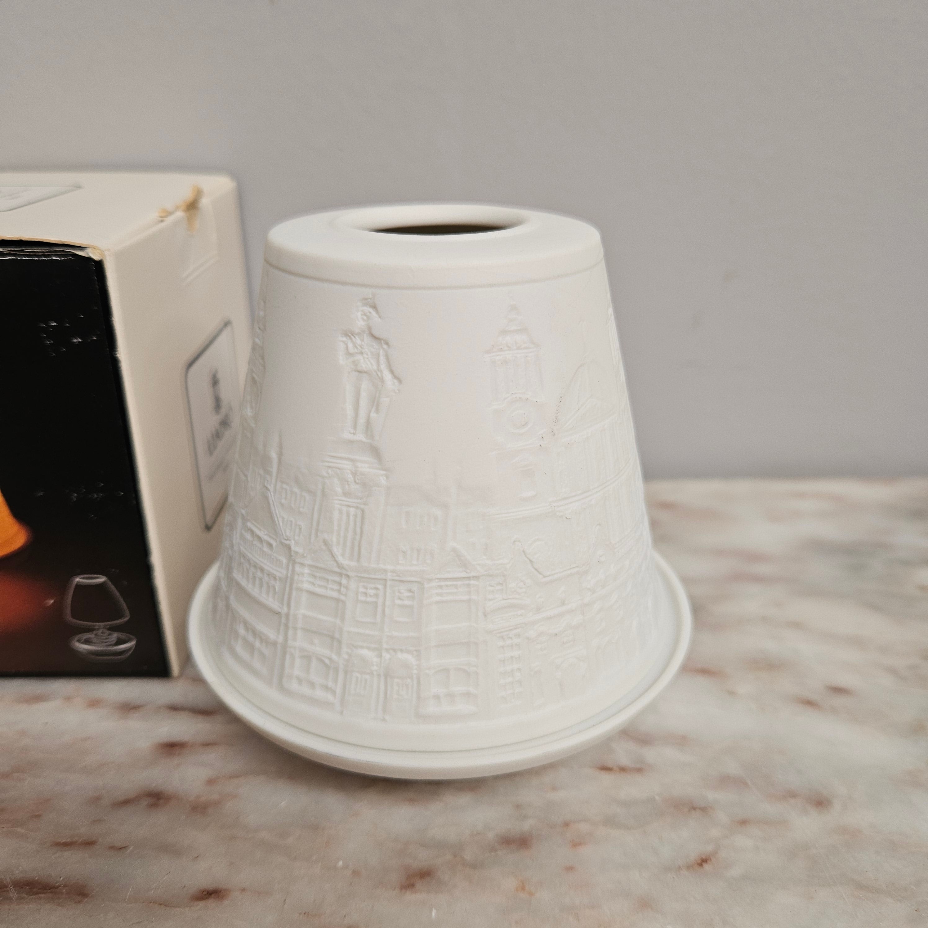 Lladro Porcelain Votive Light Lithophone of London | Antique & Vintage | Moonee Ponds Antiques | Australia Wide Delivery