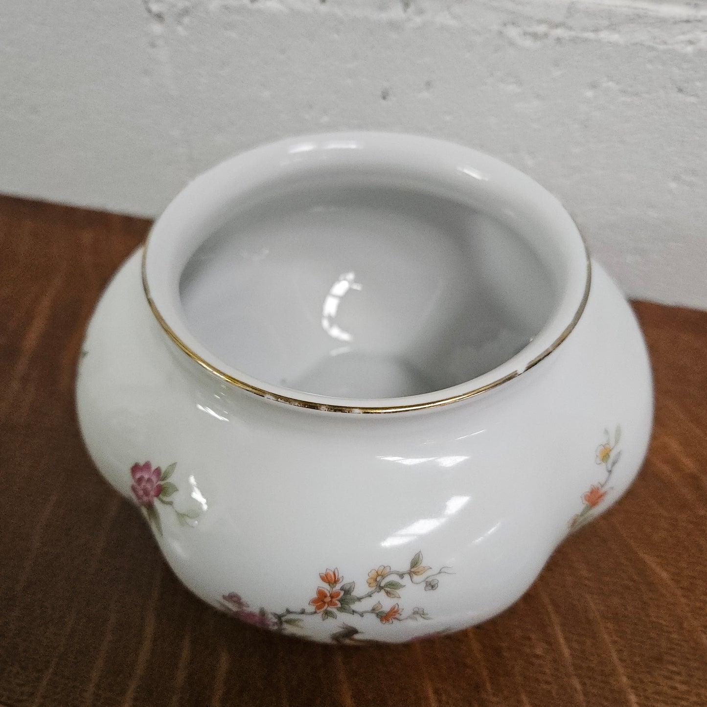 Lovely Breather Lidded Bowl