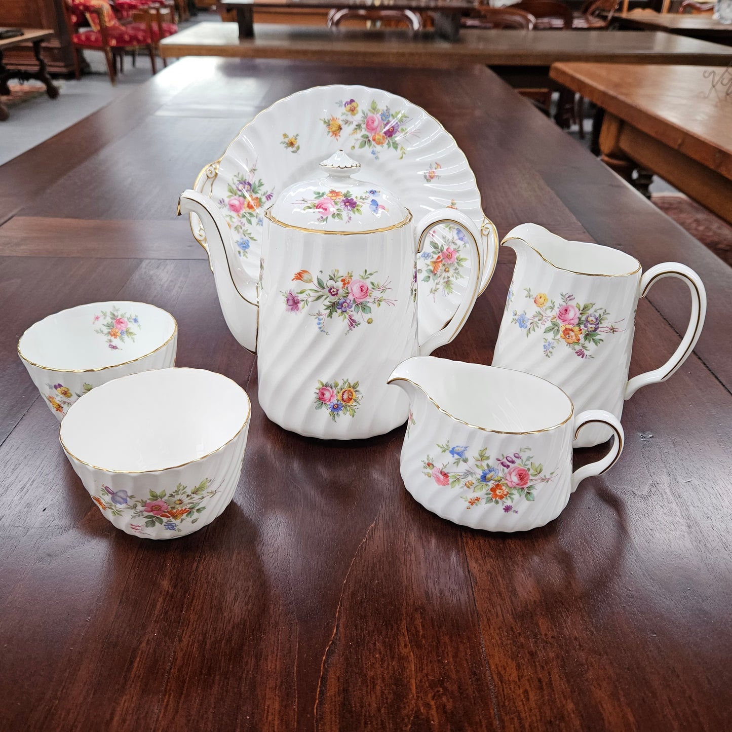 Minton England, Marlowe Pattern, 24 Piece Coffee/Tea Service