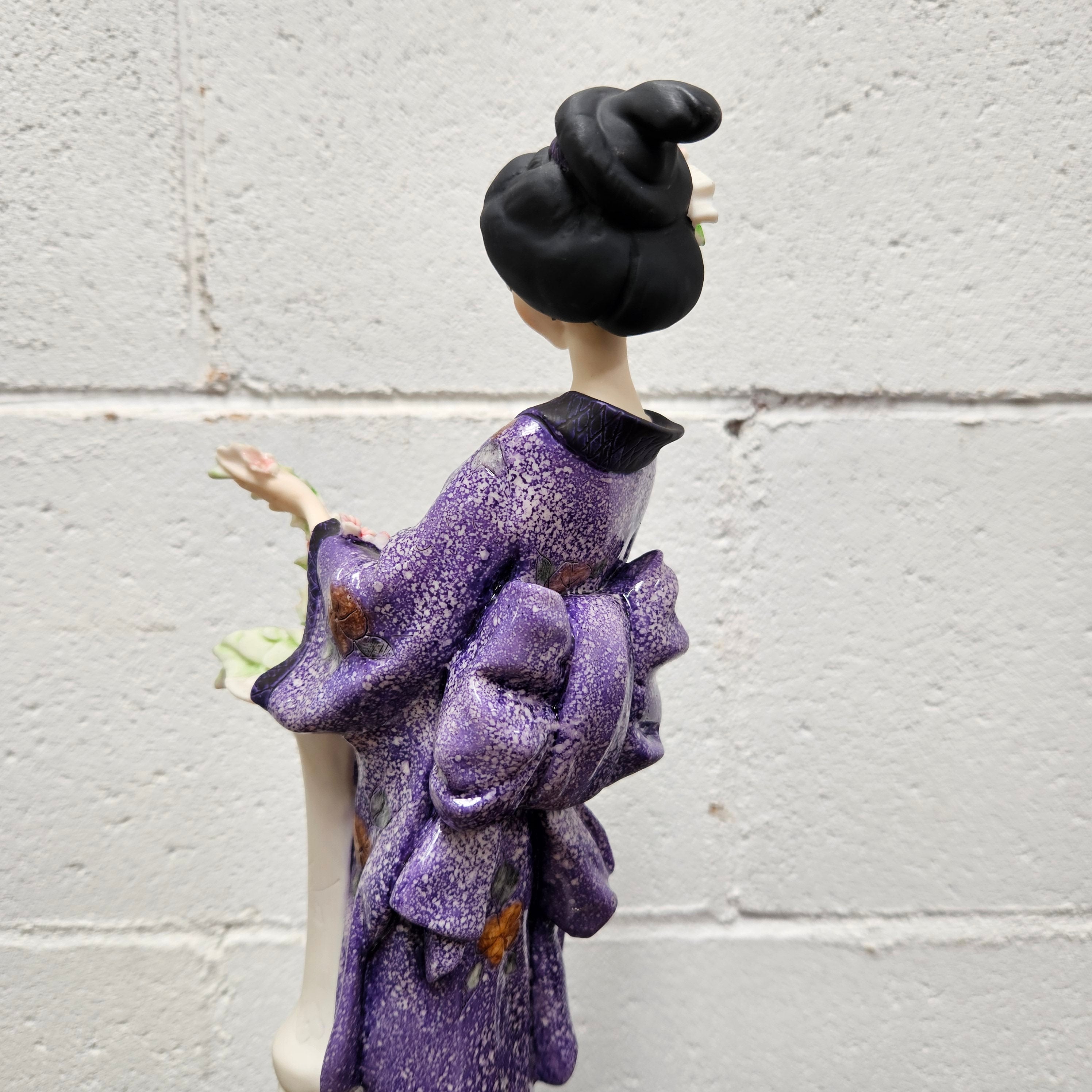 Oriental lady with column G. Armani Figure | Antique & Vintage | Moonee Ponds Antiques | Australia Wide Delivery