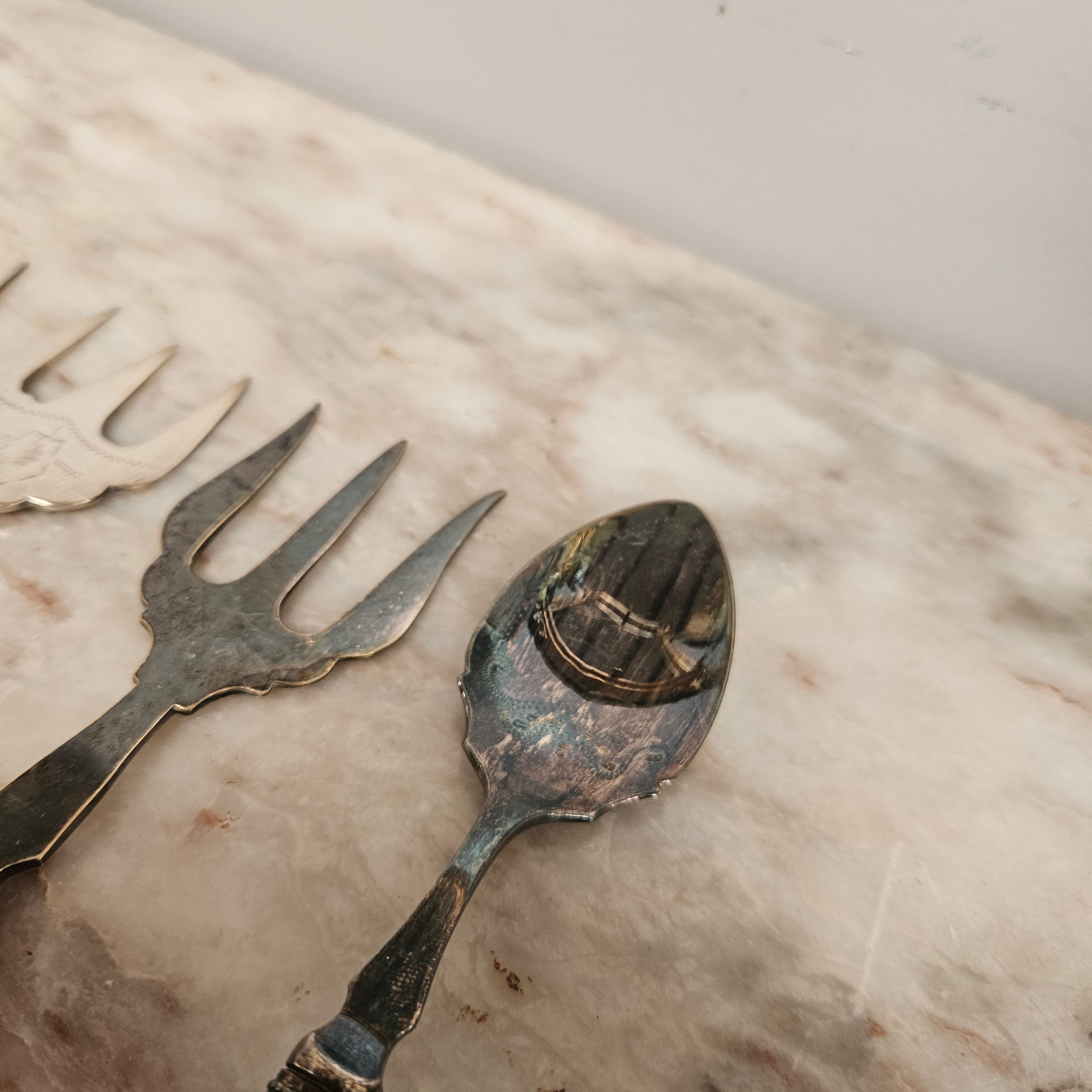 Assorted Mother Of Pearl & Silver Plate Cutlery (5 Items) | Antique & Vintage | Moonee Ponds Antiques | Australia Wide