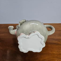 Delightful Vintage Elephant Teapot
