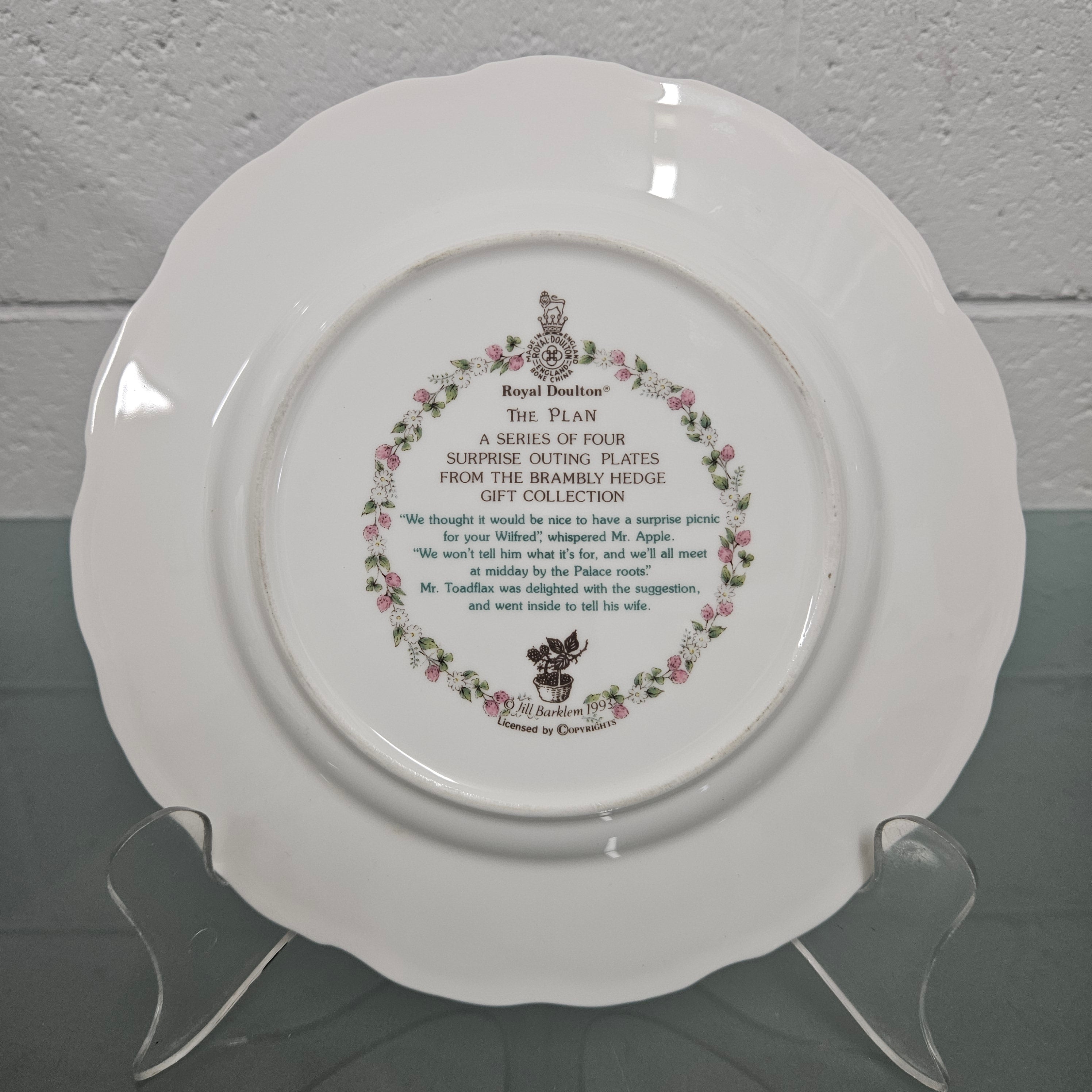 Vintage Royal Doulton Brambly Hedge "The Plan" Plate Made in England | Antique & Vintage | Moonee Ponds Antiques | Australia Wide Delivery