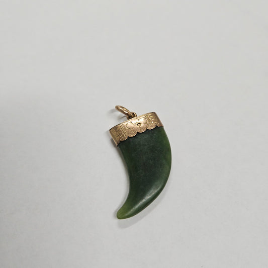 9ct Gold & Nephrite Jade Pendant