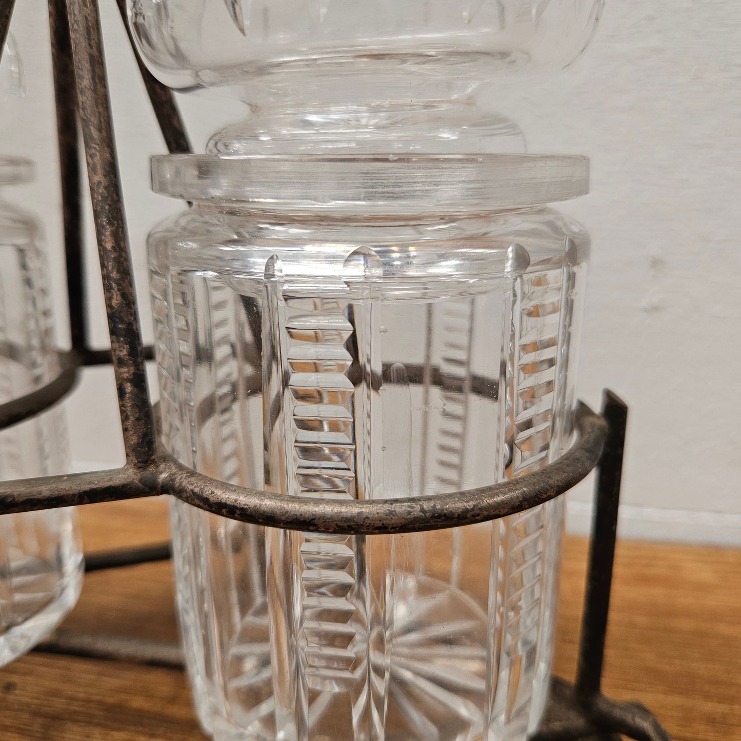 Antique Pick/Olive Glass Set In Stand