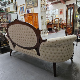 Victorian Walnut Double Ended Chaise Lounge