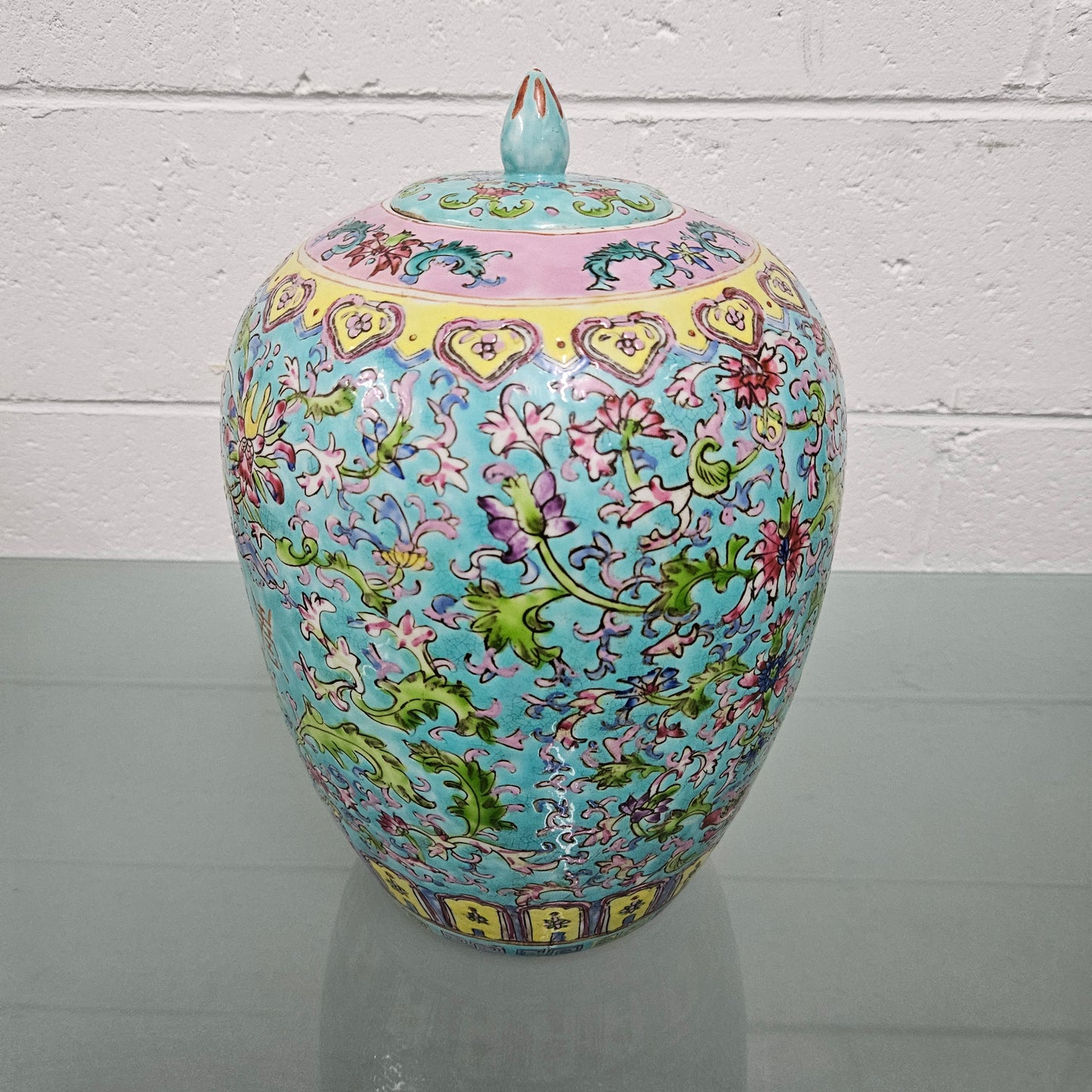 Large Famille-Rose Ginger Jar