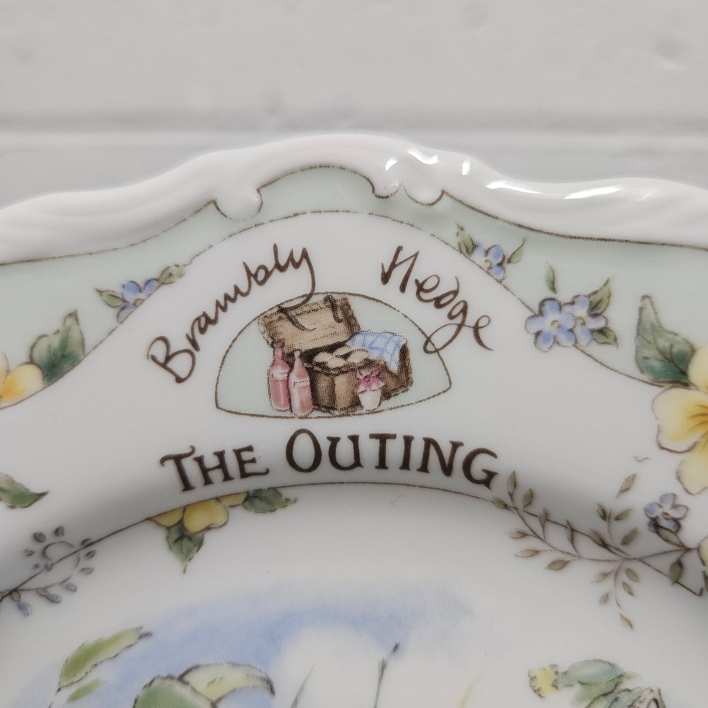 Vintage Royal Doulton Brambly Hedge "The Outing" Plate Made in England
