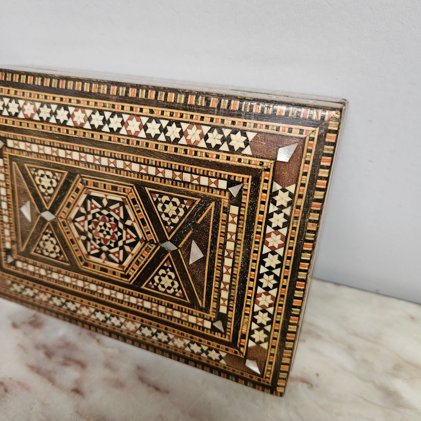 Vintage Syrian Inlaid Trinket/Jewellery Box