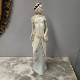 Beautiful Vintage Royal Doulton Reflections "Charisma" Figurine