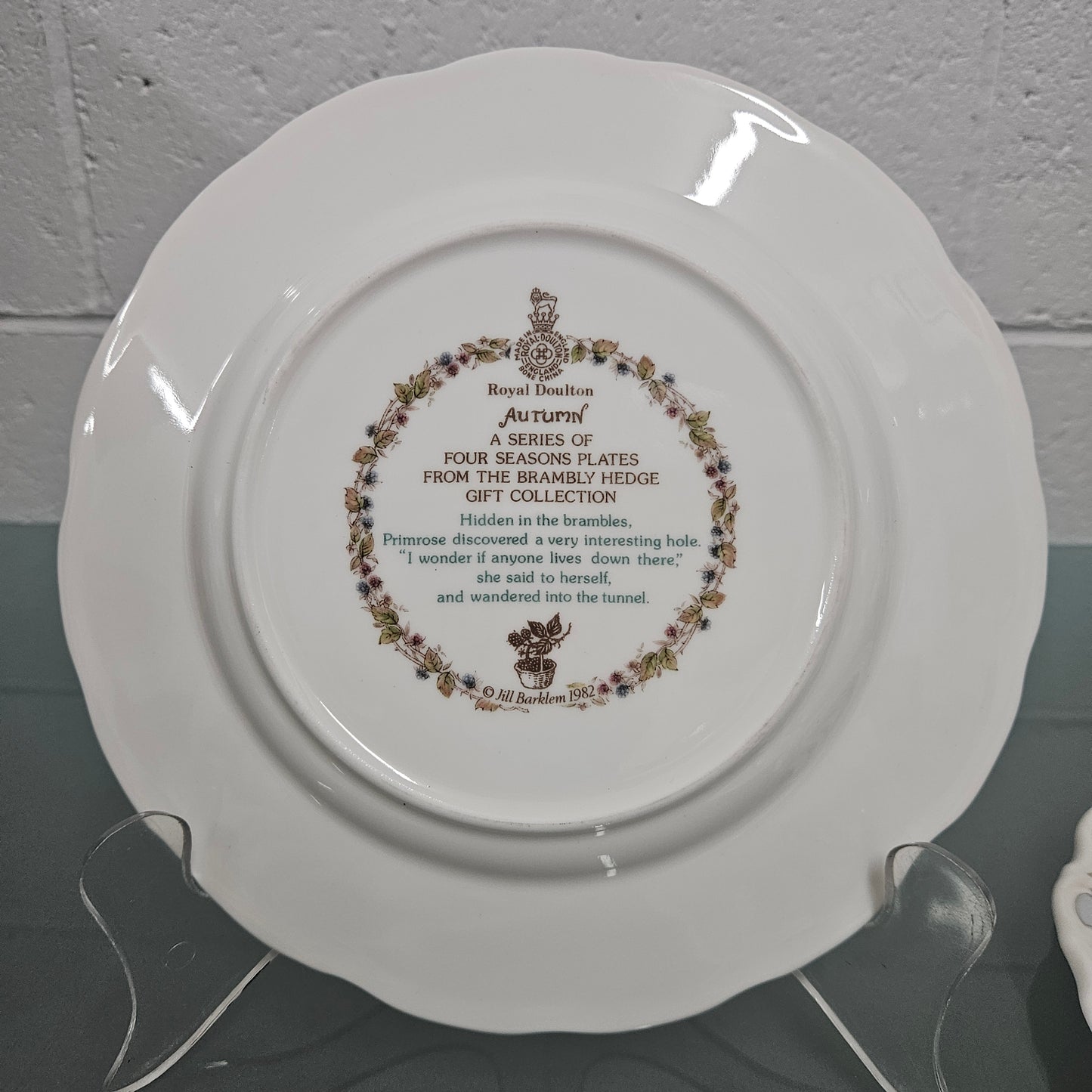 Vintage Set of 4 Seasons Brambly Plates