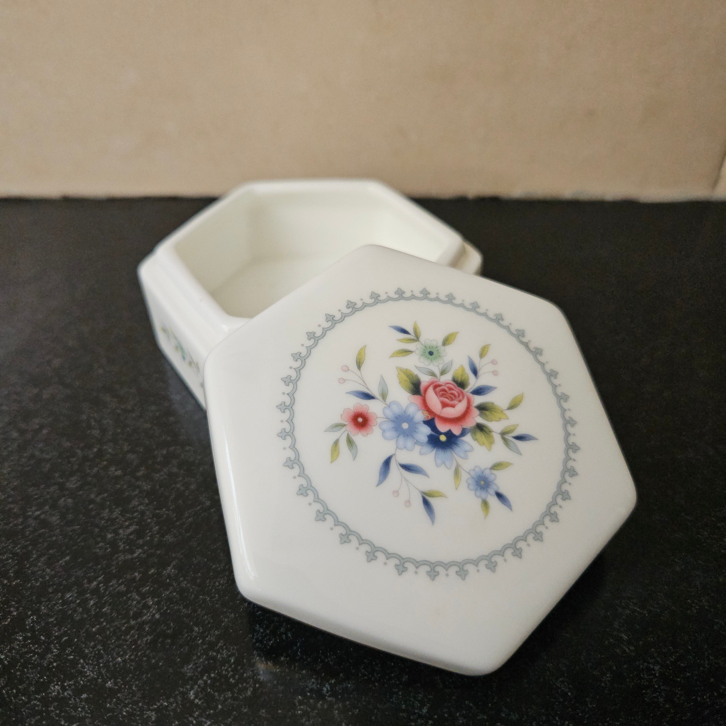 Pretty Floral Wedgwood Trinket Box | Antique & Vintage | Moonee Ponds Antiques | Australia Wide Delivery