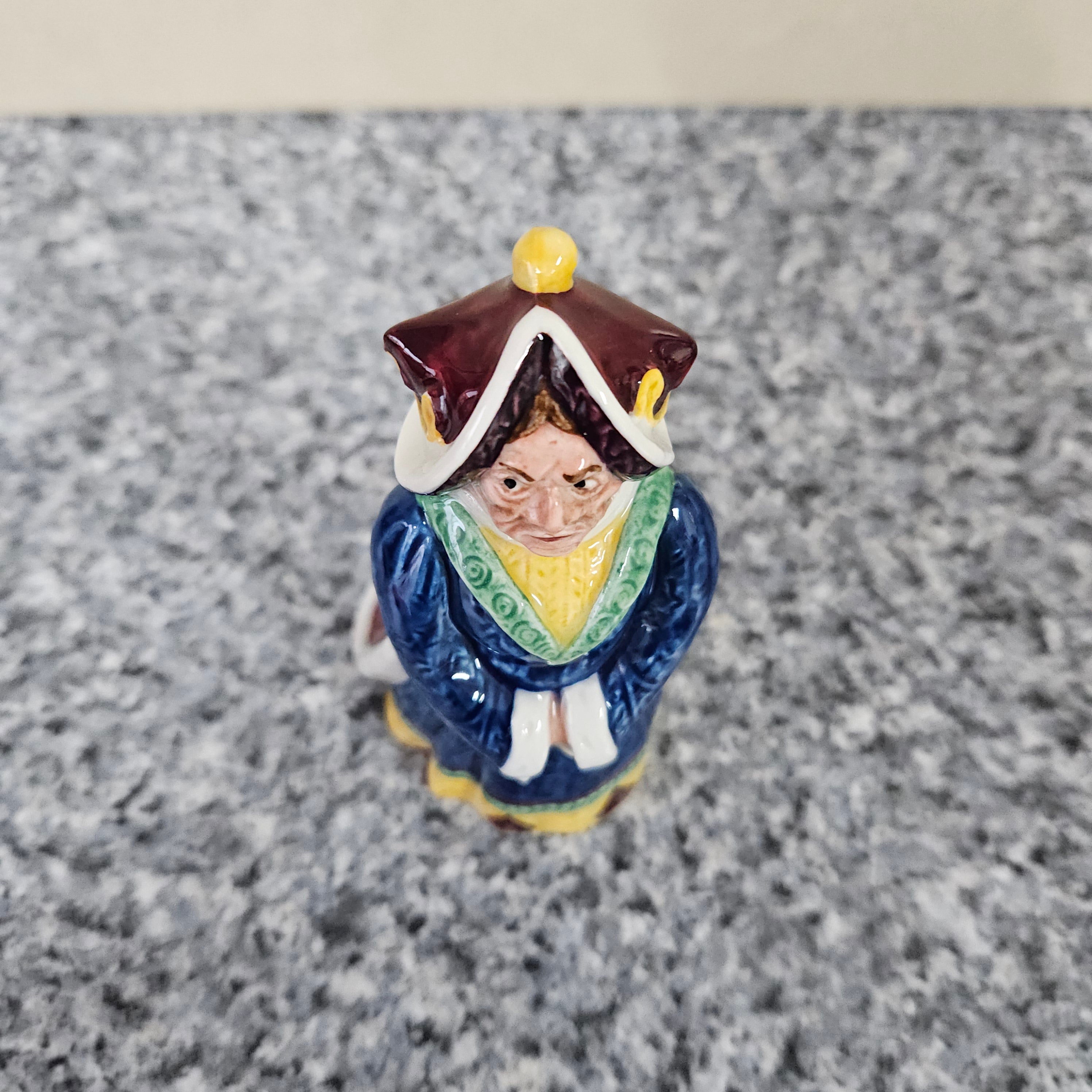 Beswick 'Queen of Hearts' Figure | Antique & Vintage | Moonee Ponds Antiques | Australia Wide Delivery