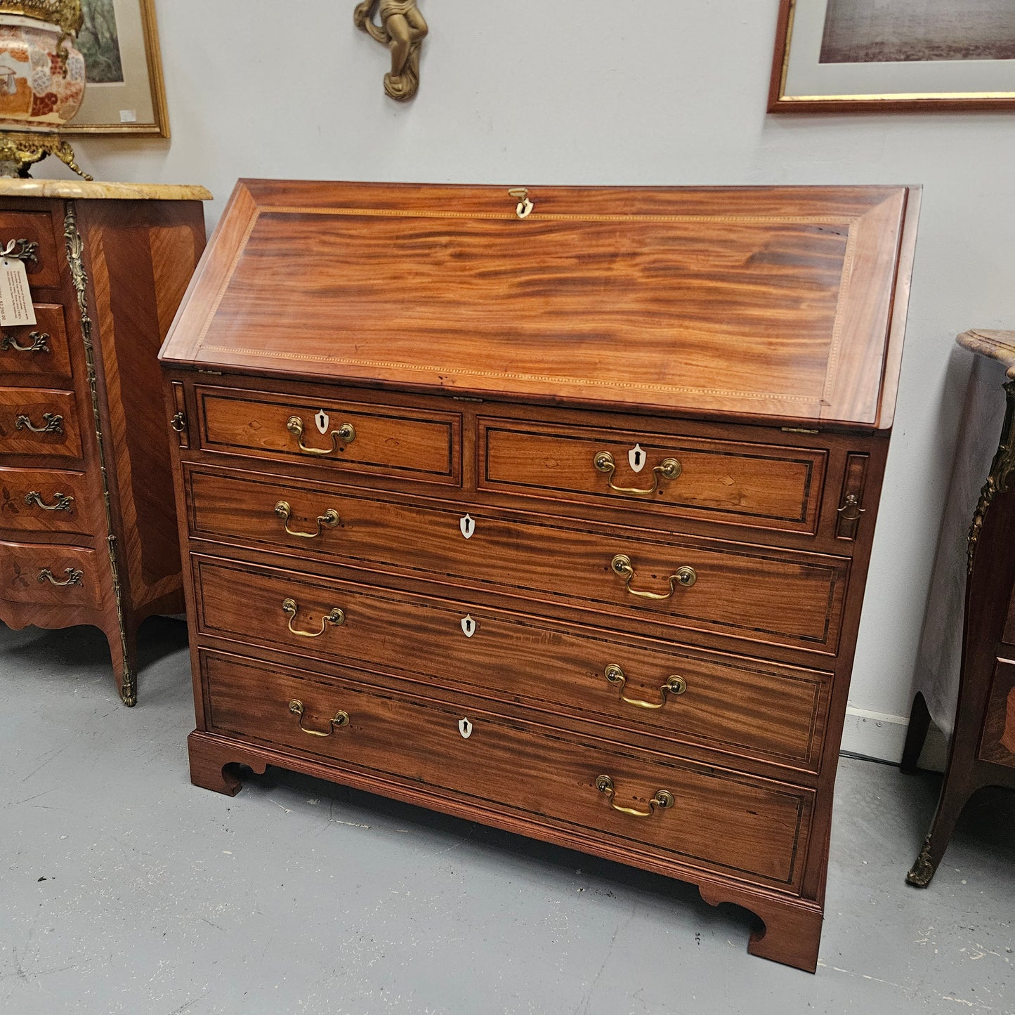 Georgian Bureau