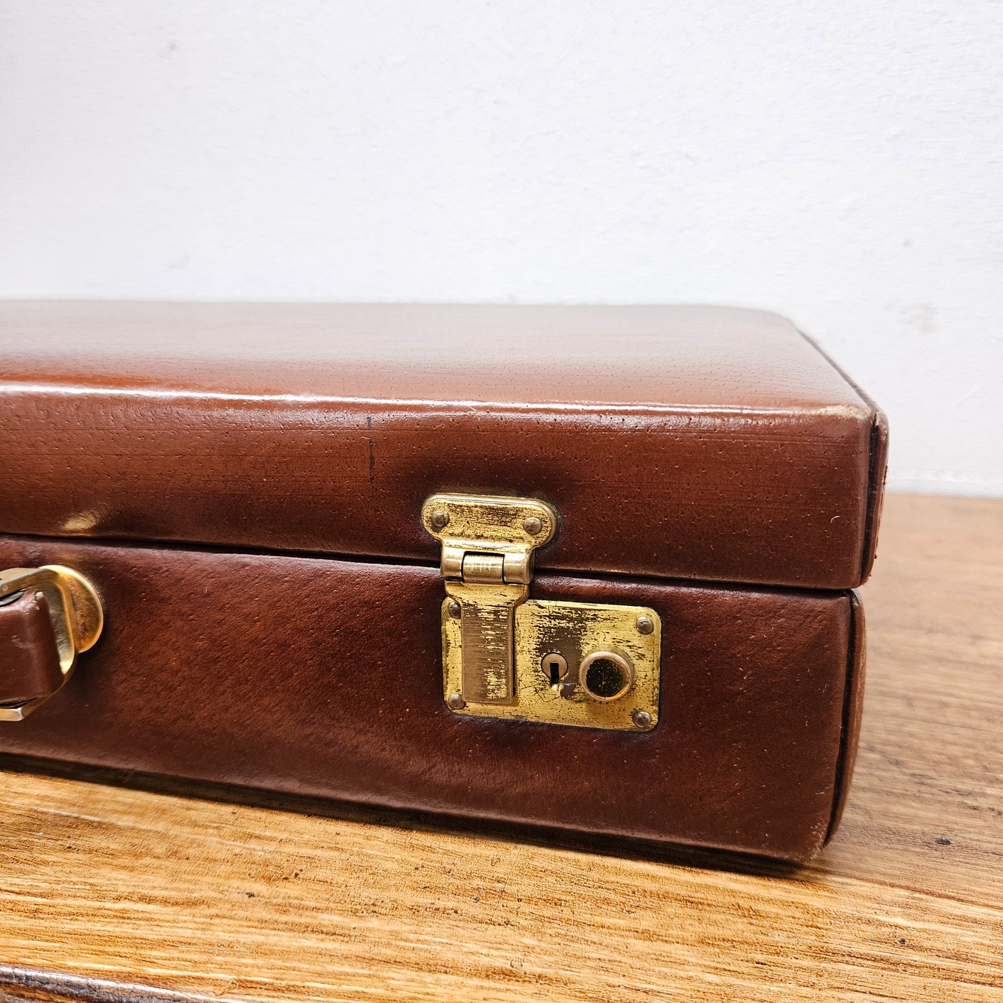 Vintage Brown Leather Briefcase With a Quality Fitted Interior