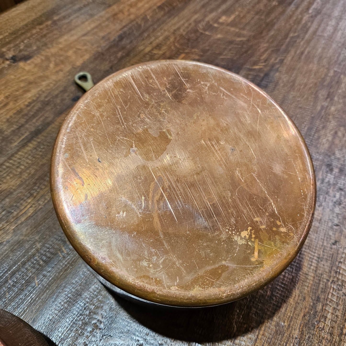 Lovely set of five copper sauce pots, they are all in good original condition for the age. Sourced from France. 