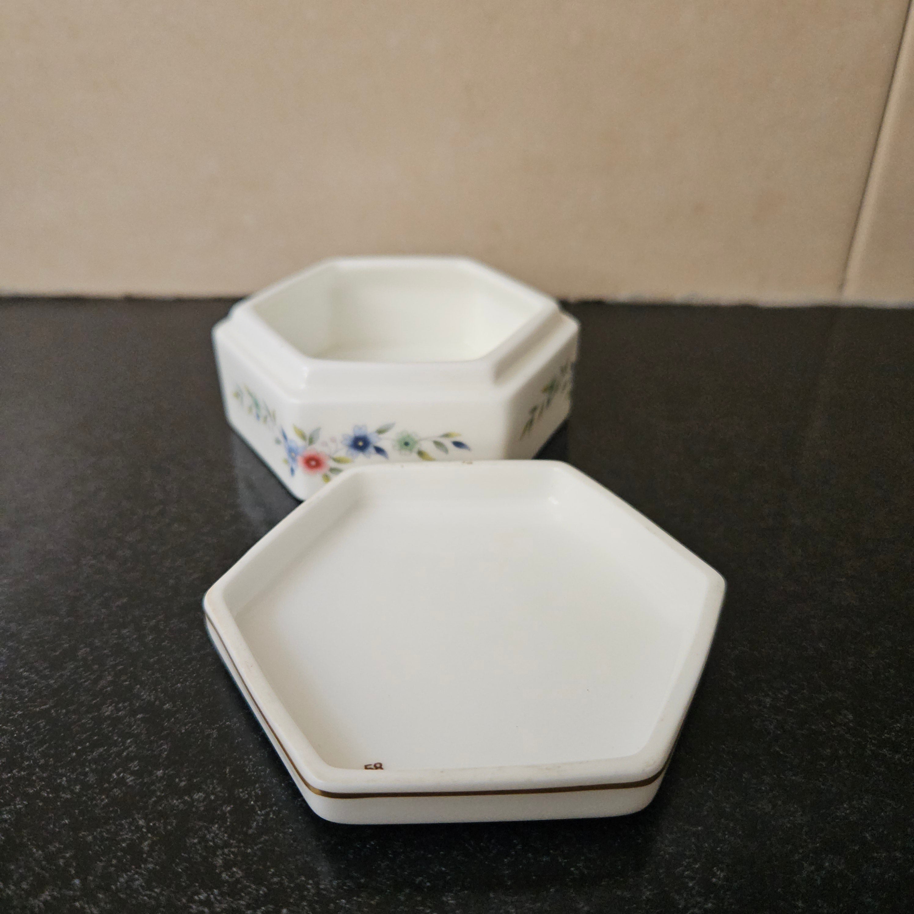 Pretty Floral Wedgwood Trinket Box | Antique & Vintage | Moonee Ponds Antiques | Australia Wide Delivery