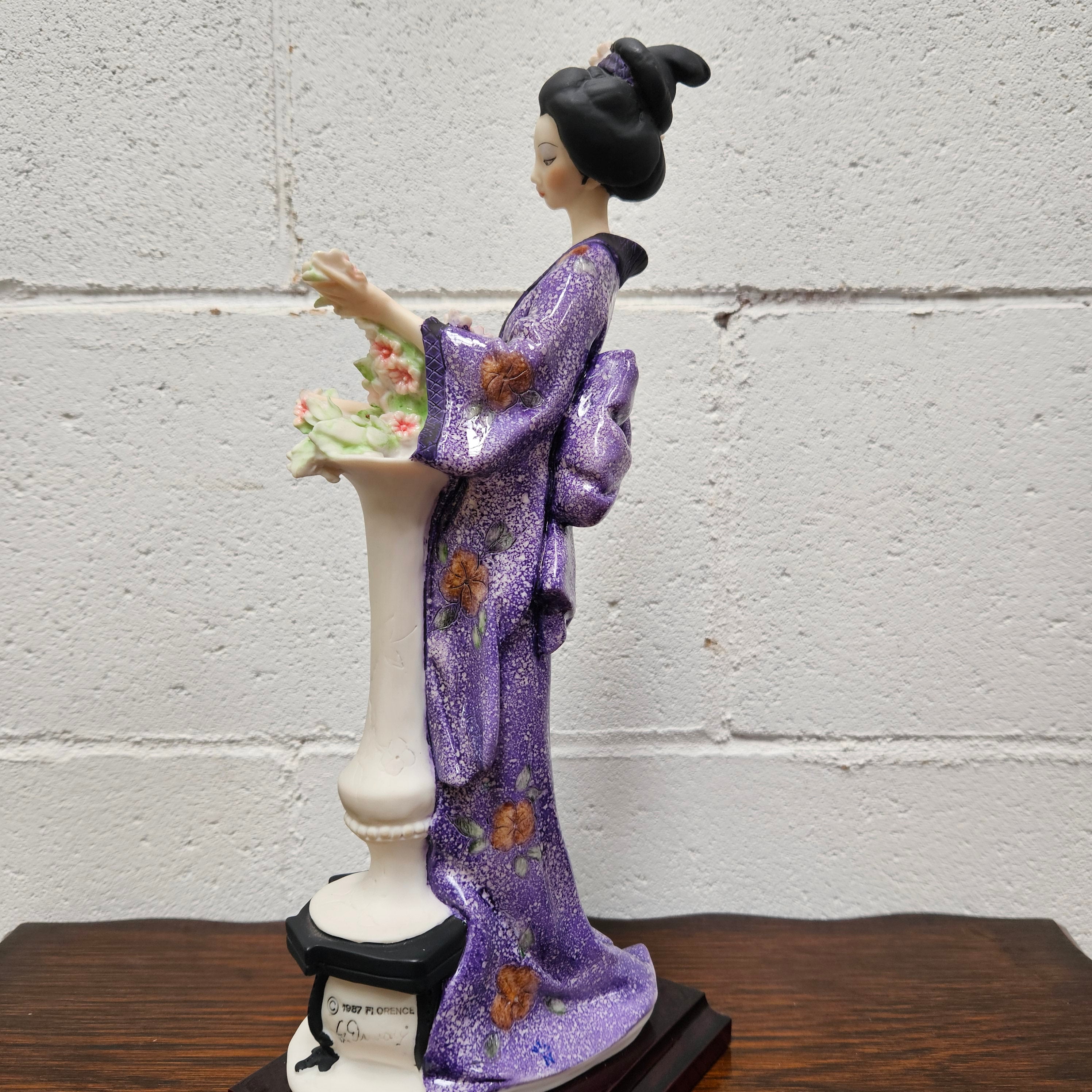 Oriental lady with column G. Armani Figure | Antique & Vintage | Moonee Ponds Antiques | Australia Wide Delivery