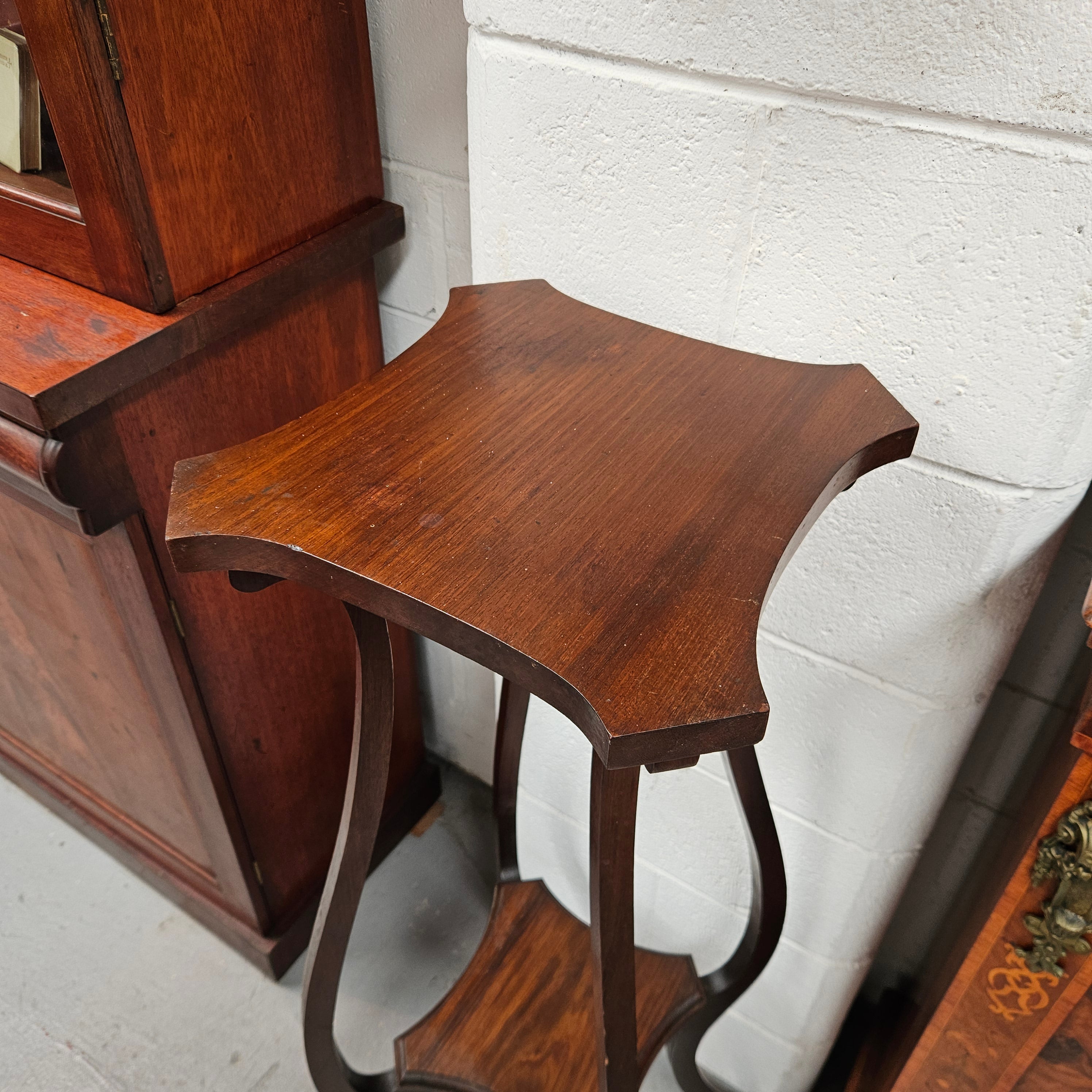 Attractive Wooden Antique Pedestal | Antique & Vintage | Moonee Ponds Antiques | Australia Wide Delivery