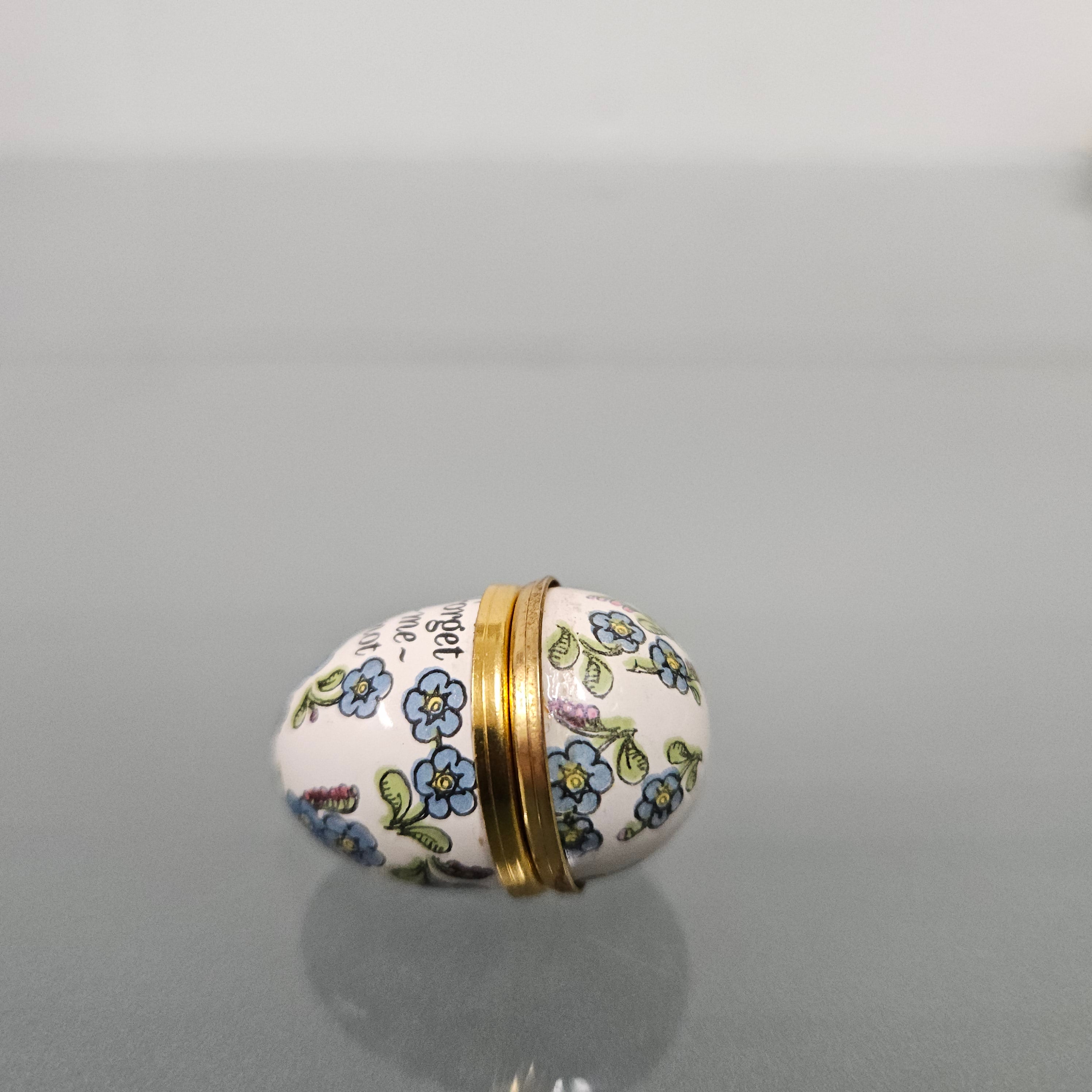 Bilston Enamel Forget Me Not Pill Box | Antique & Vintage | Moonee Ponds Antiques | Australia Wide Delivery