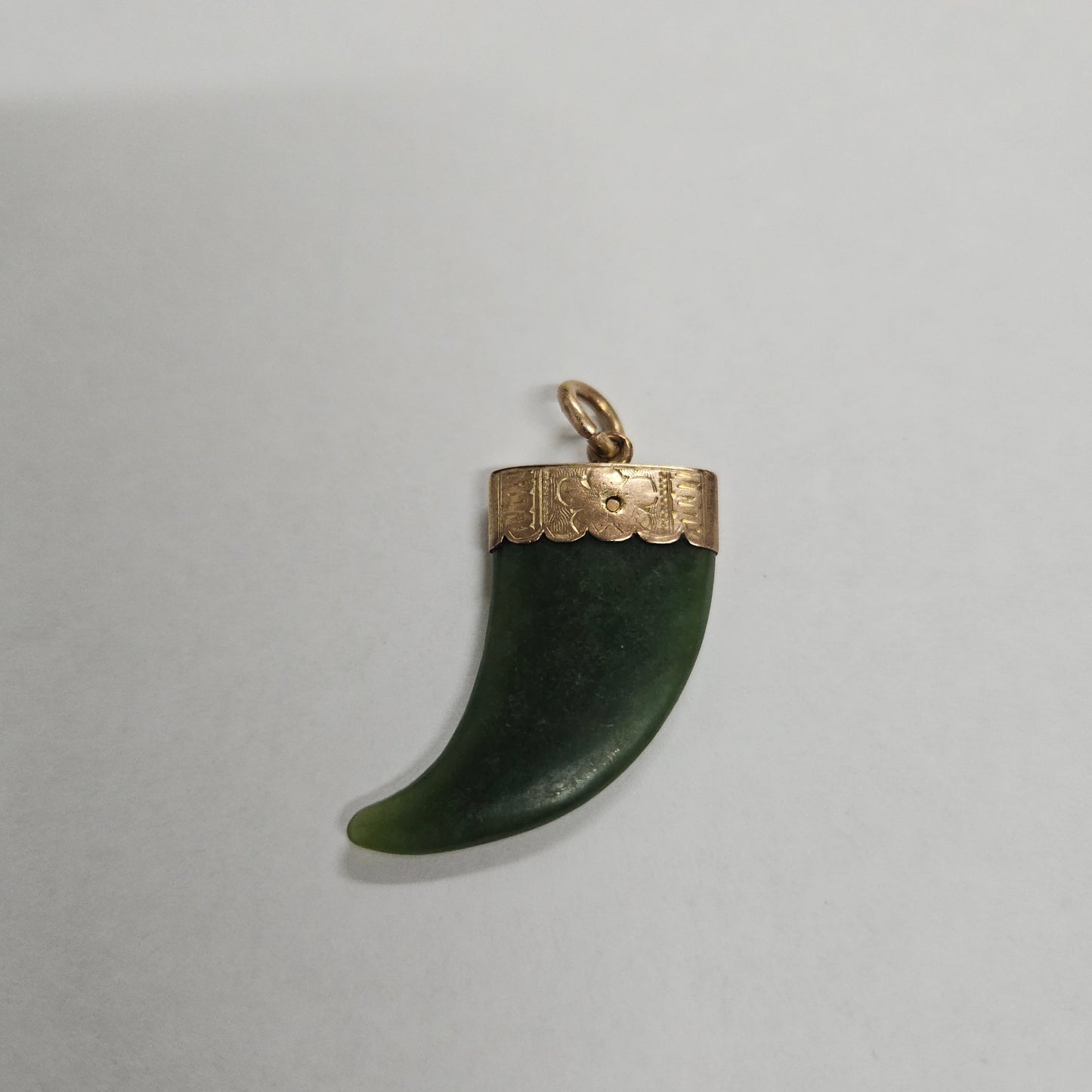 9ct Gold & Nephrite Jade Pendant