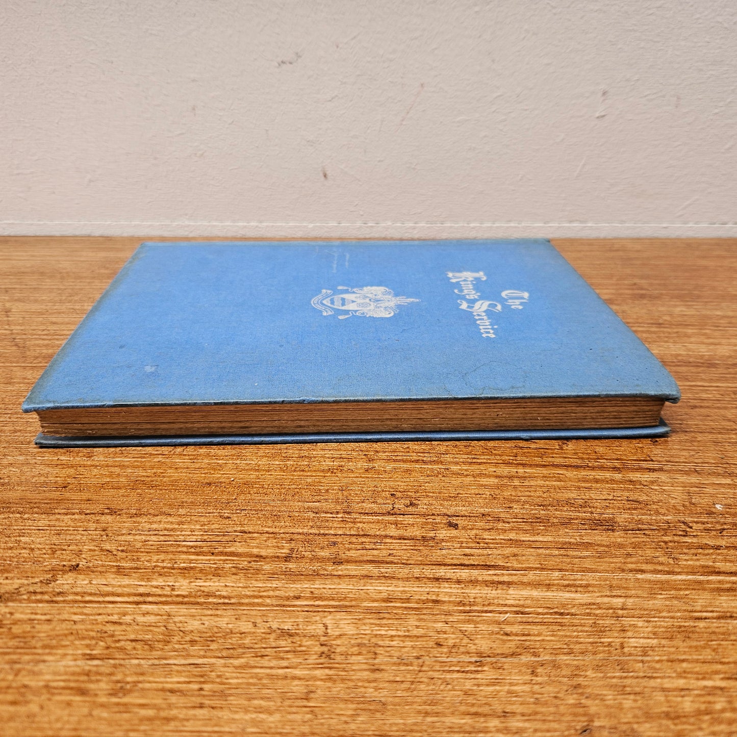 The King's Service  George V Hardcover Book