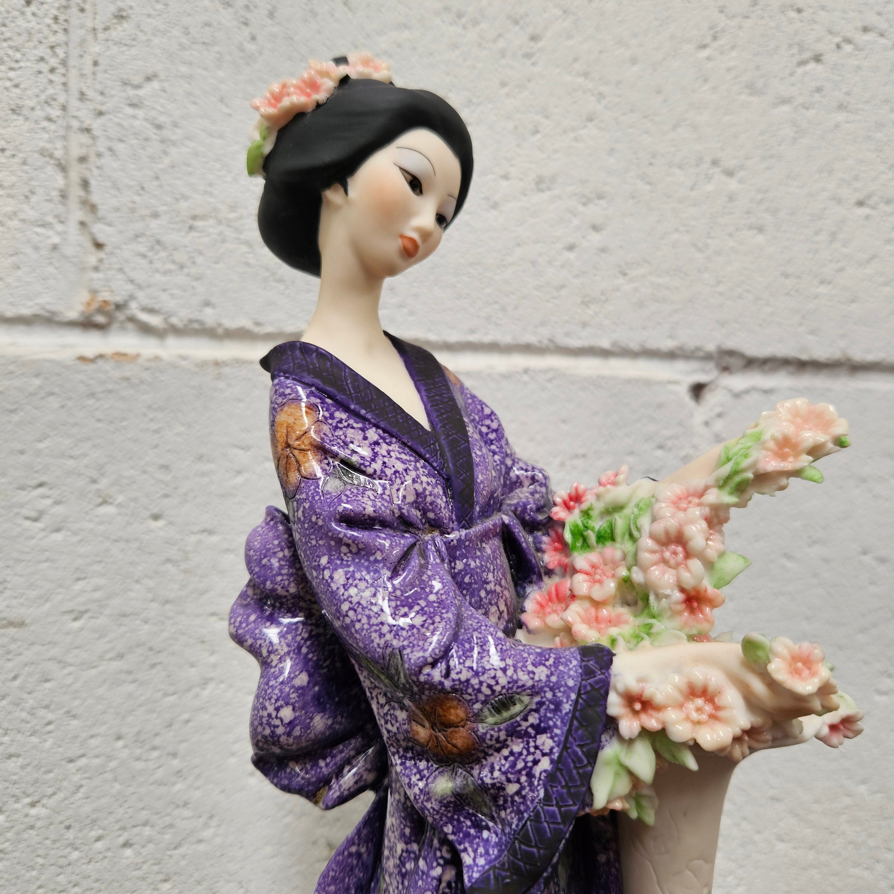 Oriental lady with column G. Armani Figure | Antique & Vintage | Moonee Ponds Antiques | Australia Wide Delivery