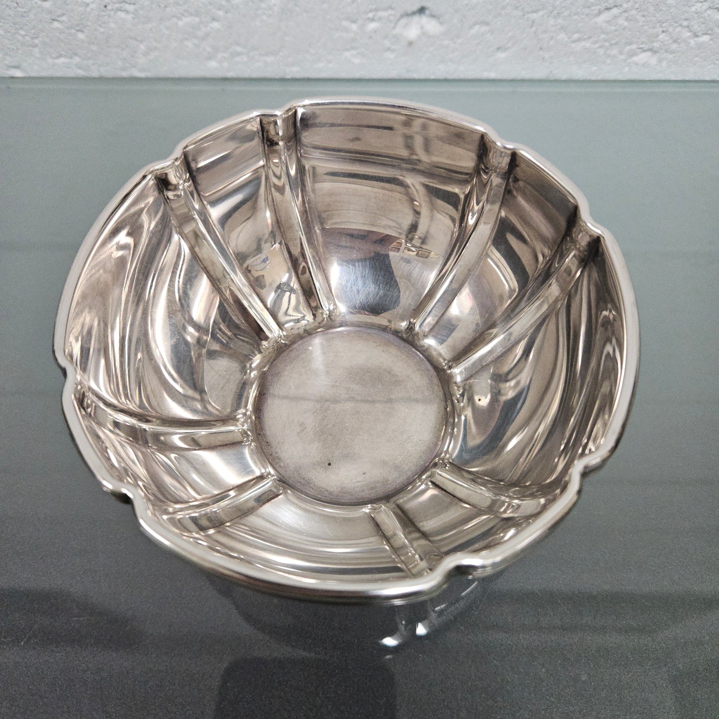 Impressive Heavy Sterling Silver Bowl 235g.