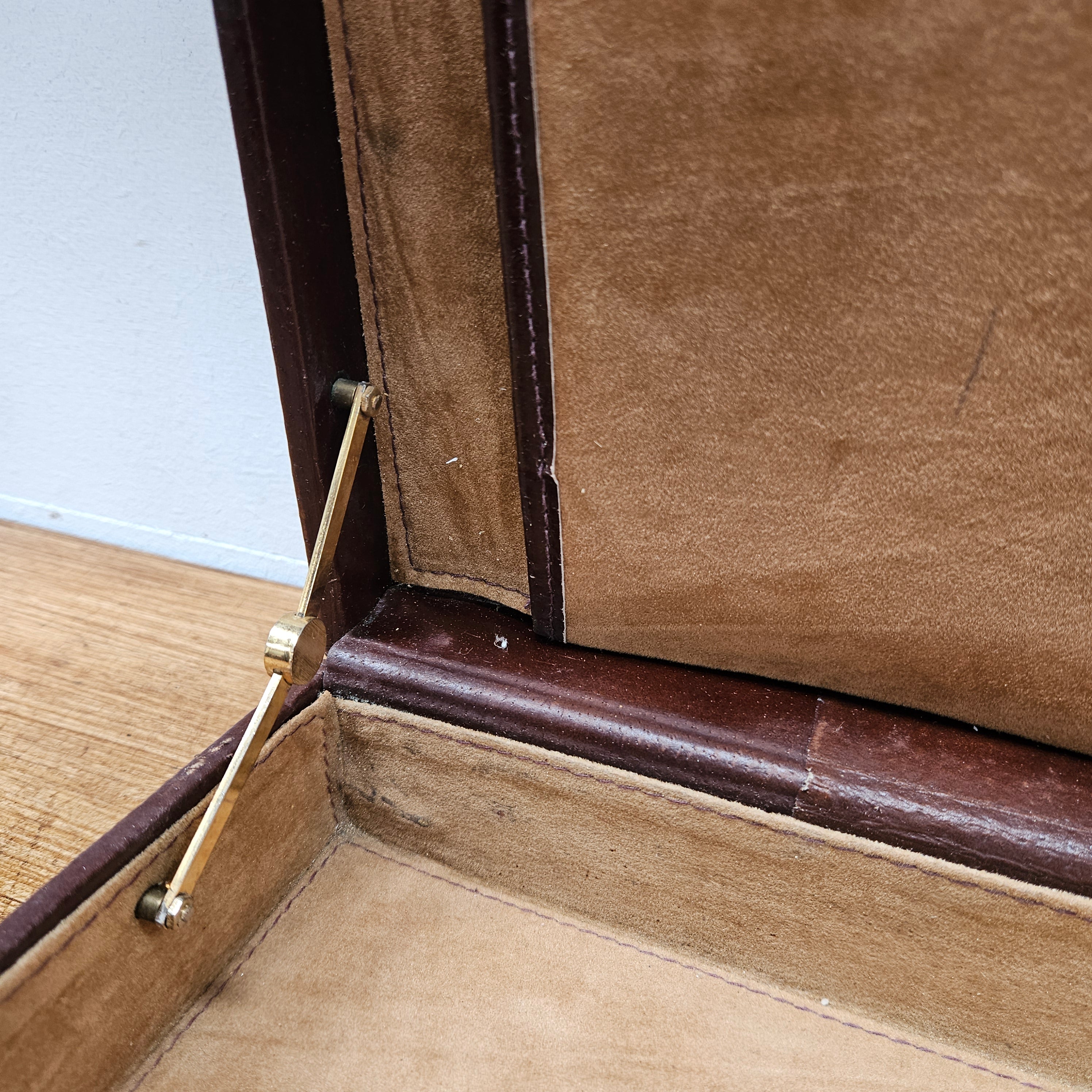Vintage Brown Leather Briefcase With a Quality Fitted Interior | Antique & Vintage | Moonee Ponds Antiques | Australia Wide Delivery