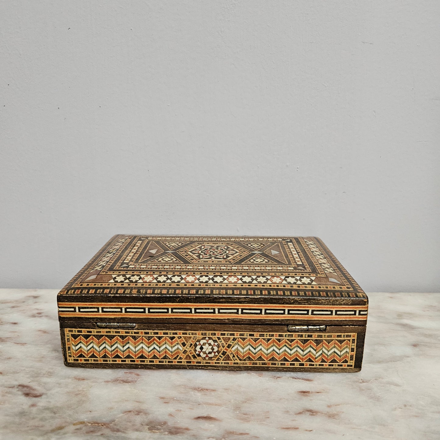 Vintage Syrian Inlaid Trinket/Jewellery Box