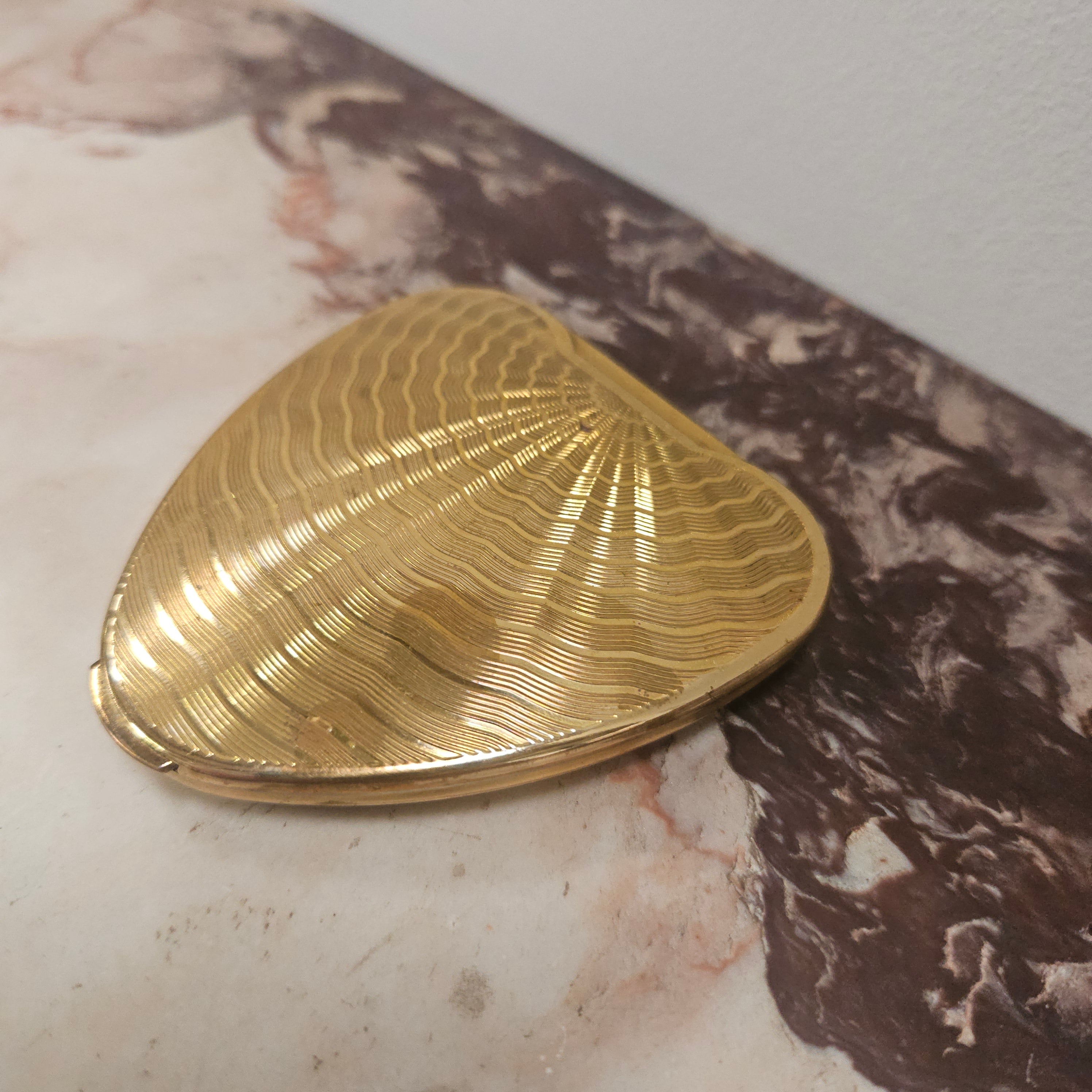 "Cherie" Kigu Heart Shaped Compact. | Antique & Vintage | Moonee Ponds Antiques | Australia Wide Delivery