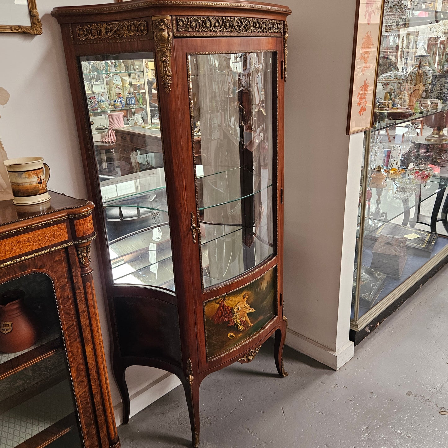 Vintage Louis XVth Style Vitrine