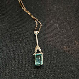 Edwardian 9ct Gold Silver Lined Aquamarine Pendant & Chain