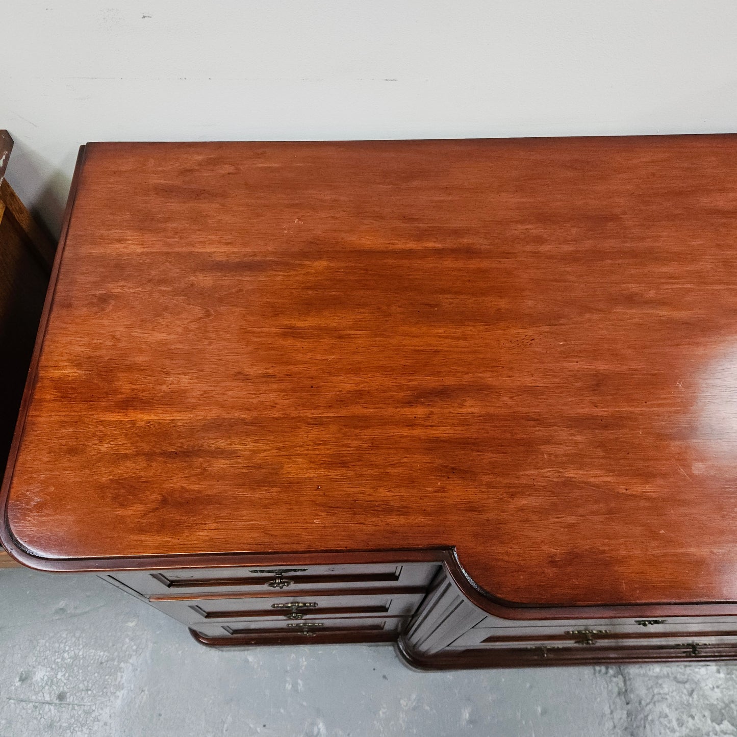 Vintage High Quality Nine Drawer Chest with Burr Walnut Veneer