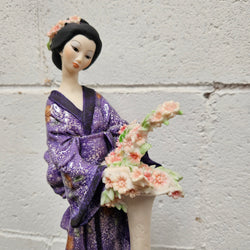 Oriental lady with column G. Armani Figure | Antique & Vintage | Moonee Ponds Antiques | Australia Wide Delivery