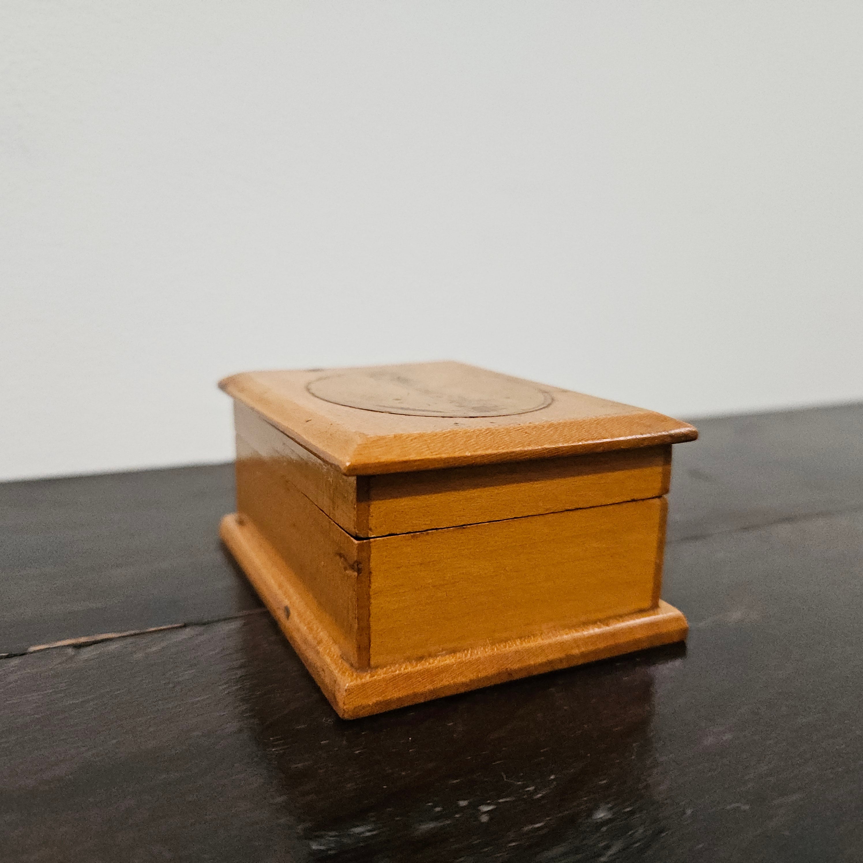 Mauchline Ware Lidded Wooden Trinket Box | Antique & Vintage | Moonee Ponds Antiques | Australia Wide Delivery