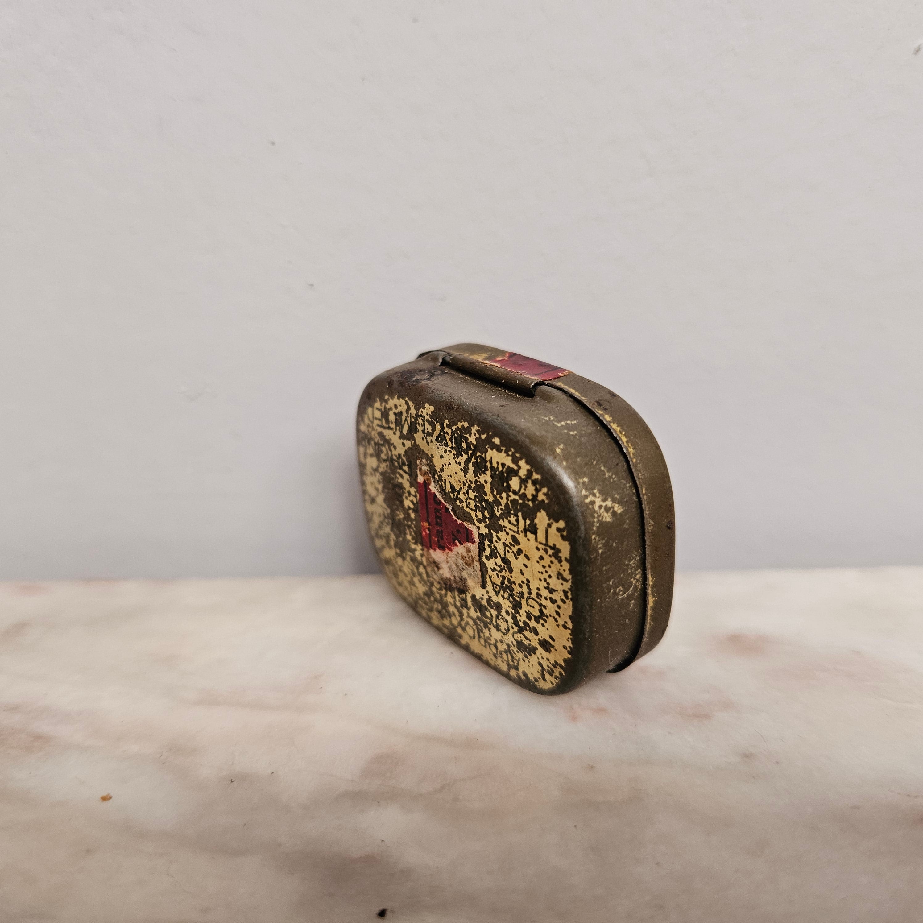 Vintage "His Masters Voice" Gramophone Tin And Needles | Antique & Vintage | Moonee Ponds Antiques | Australia Wide Delivery