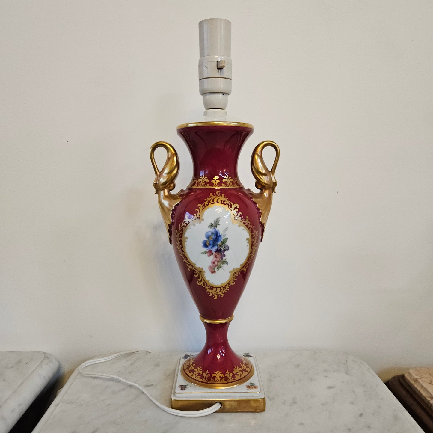 Comtesse Porcelain Rose Floral Lamp