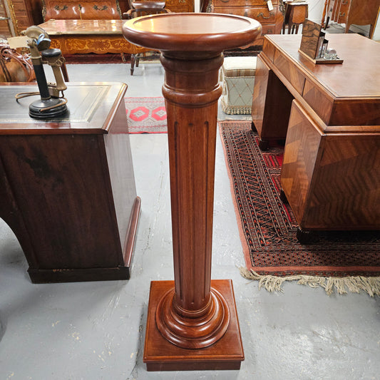 Fluted Mahogany Solid Pedestal