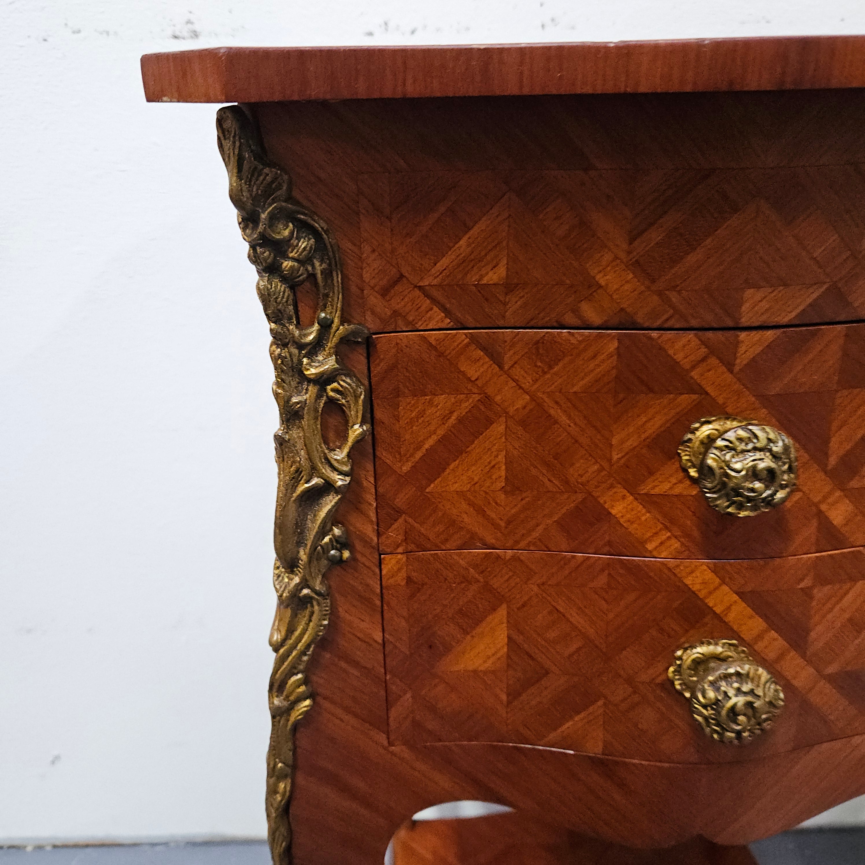 Louis XV Style Pair of French Inlaid Kingwood Bedside Cabinets | Antique & Vintage | Moonee Ponds Antiques | Australia Wide Delivery