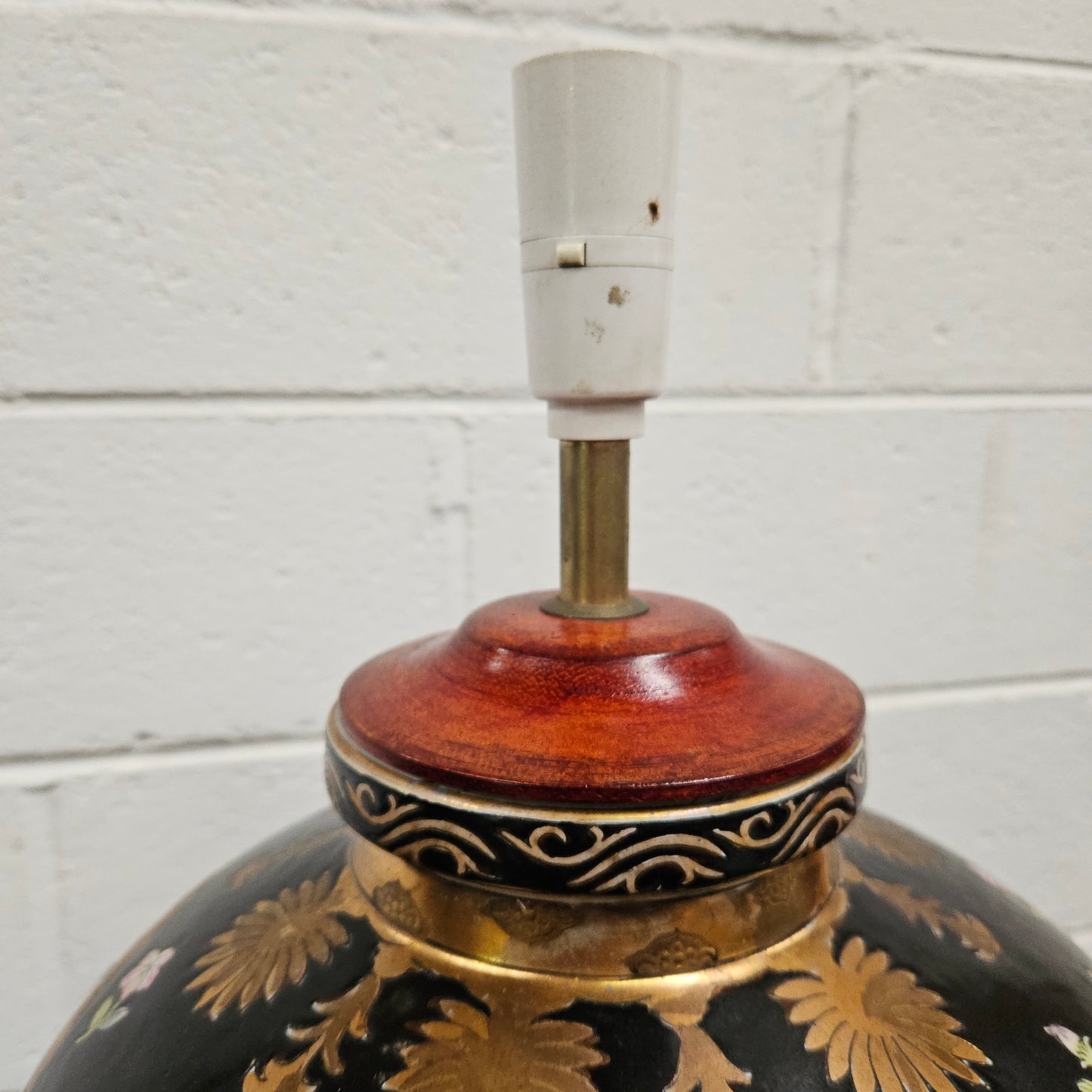 Oriental Large Floral Table Lamp